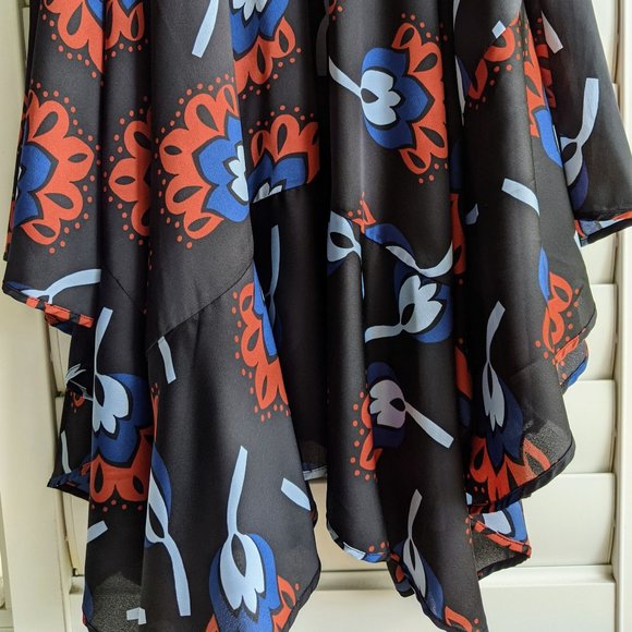 Country Road floral hankerchief hem midi dress - Picture 4 of 6